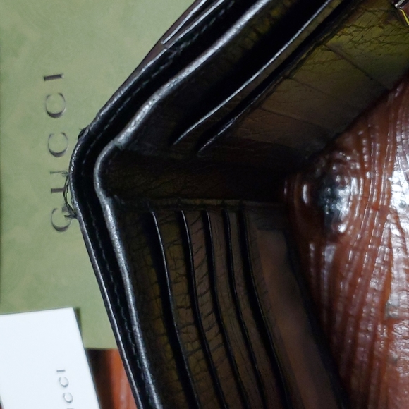 Authentic Gucci wallet - Picture 7 of 12